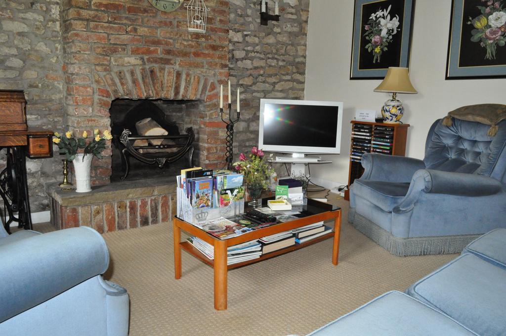 Station Farm Guest House Church Fenton Room photo